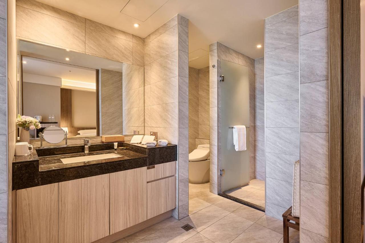 Cuncyue Hot Spring Resort Luodong Esterno foto Bathroom