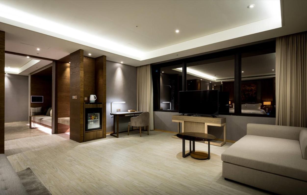 Cuncyue Hot Spring Resort Luodong Camera foto A suite at the hotel